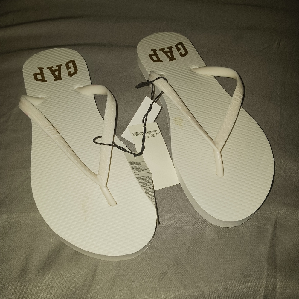 NWT! VINTAGE GAP FlipFlops Sz 6
